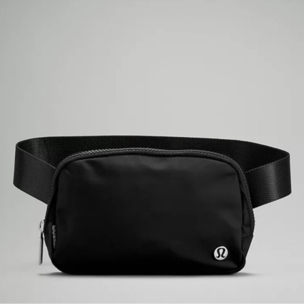 Lululemon everyday belt bag